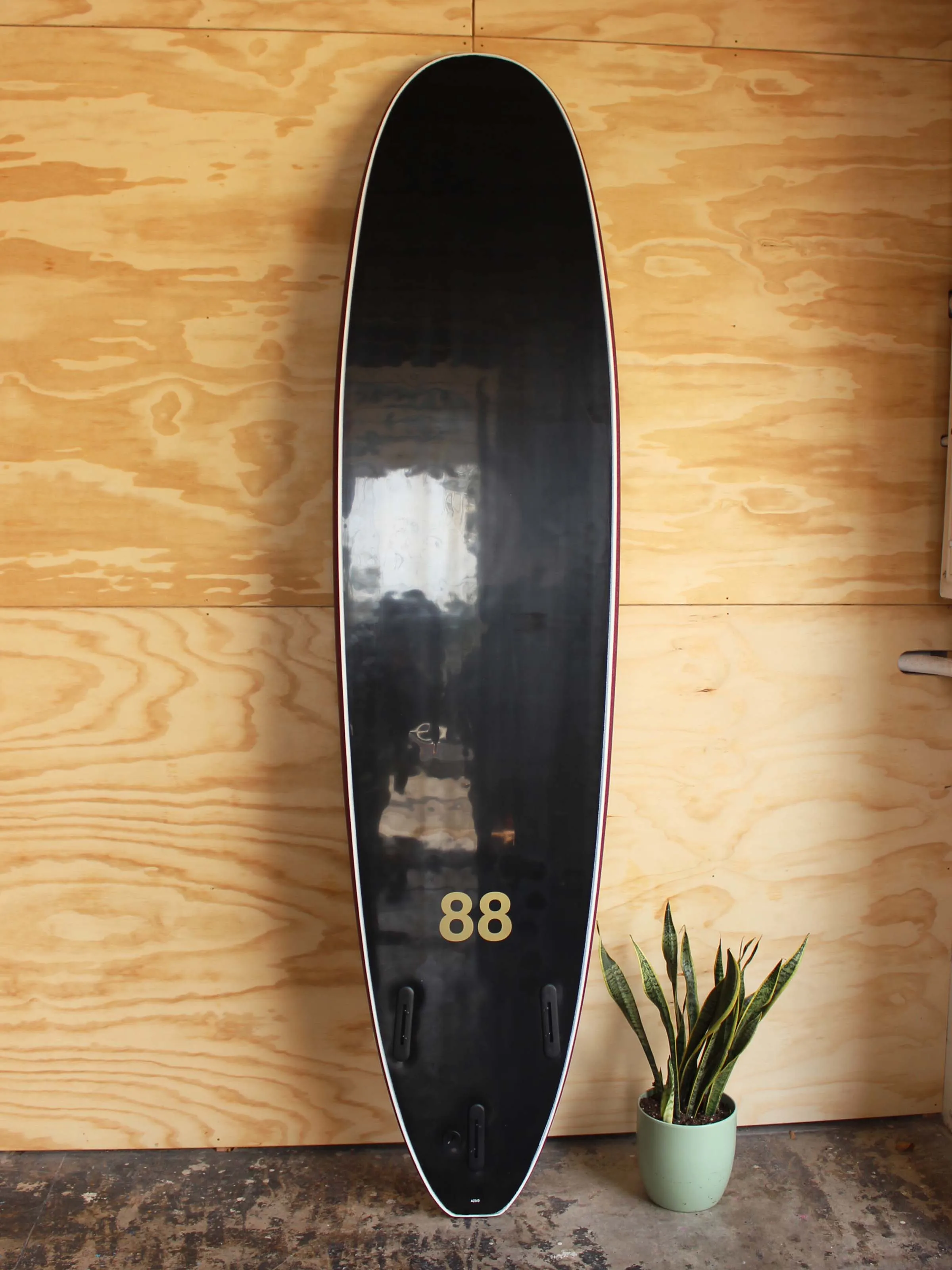 8'0 88 Surfboard ~ Stout/Black