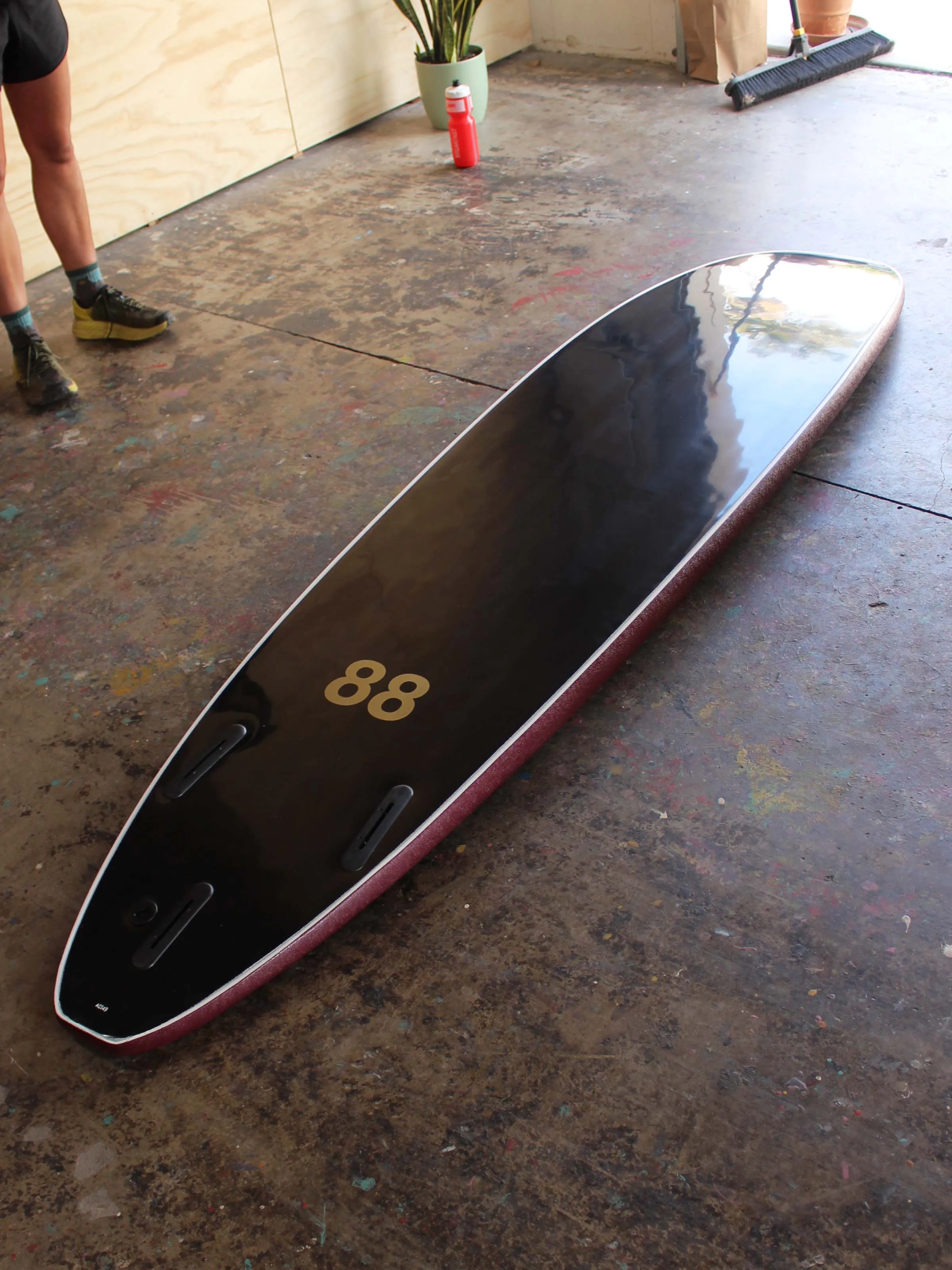 8'0 88 Surfboard ~ Stout/Black