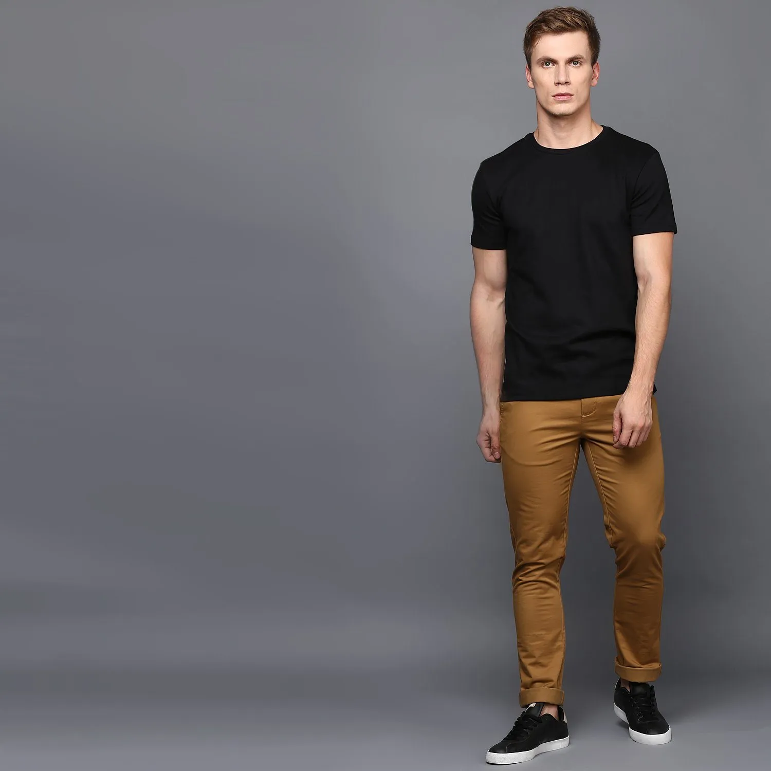 Basic Black Crew Neck T-Shirt