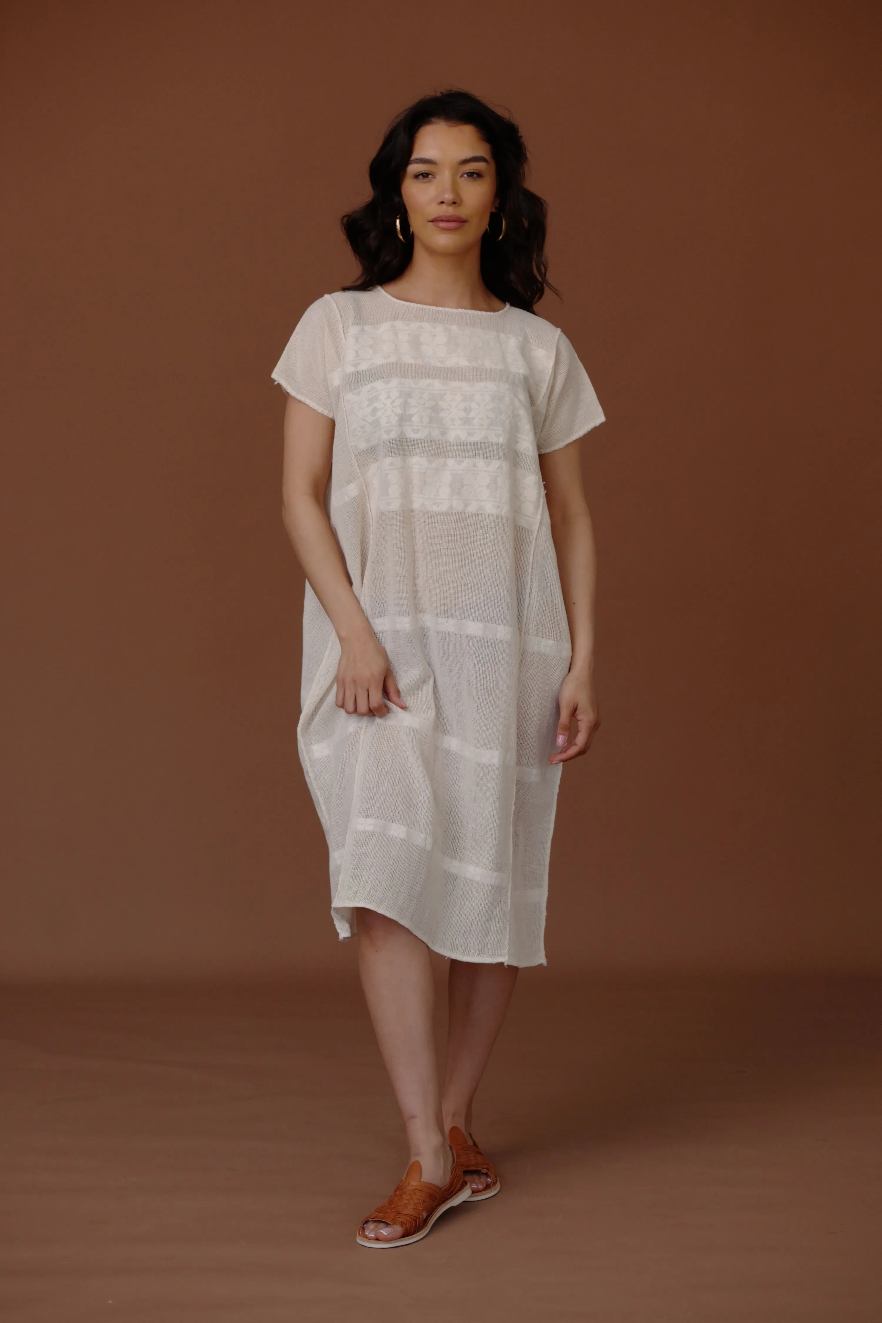 WOVEN HUIPIL DRESS / WHITE ON WHITE